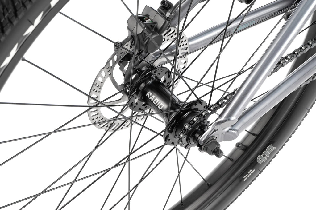 Asura Pro Complete Bike by Radio Bikes Graphit Silver