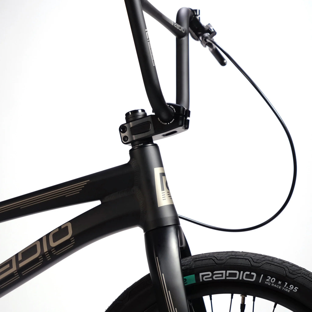 Quartz Pro Complete Bike by Radio Bikes