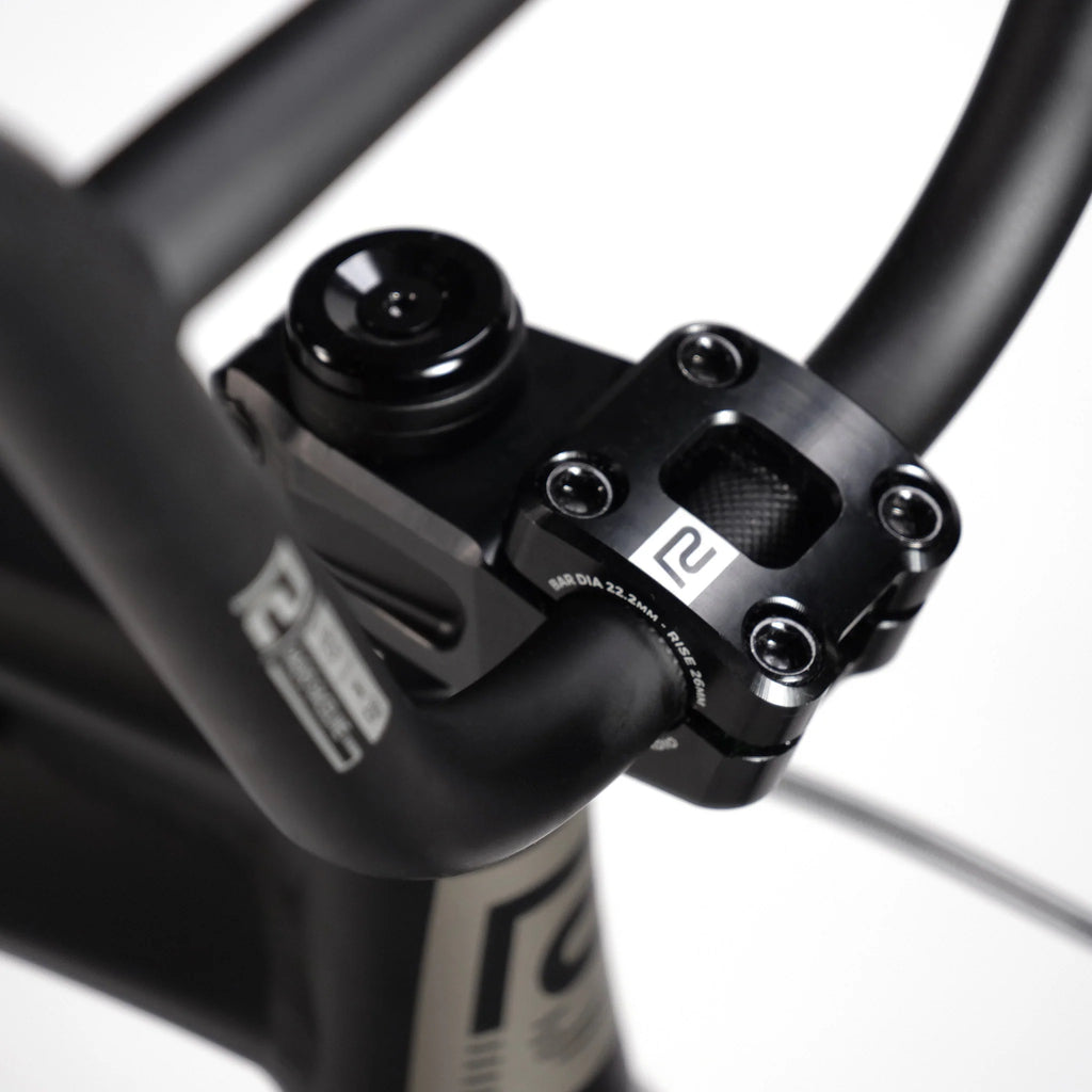 Quartz Pro Complete Bike by Radio Bikes